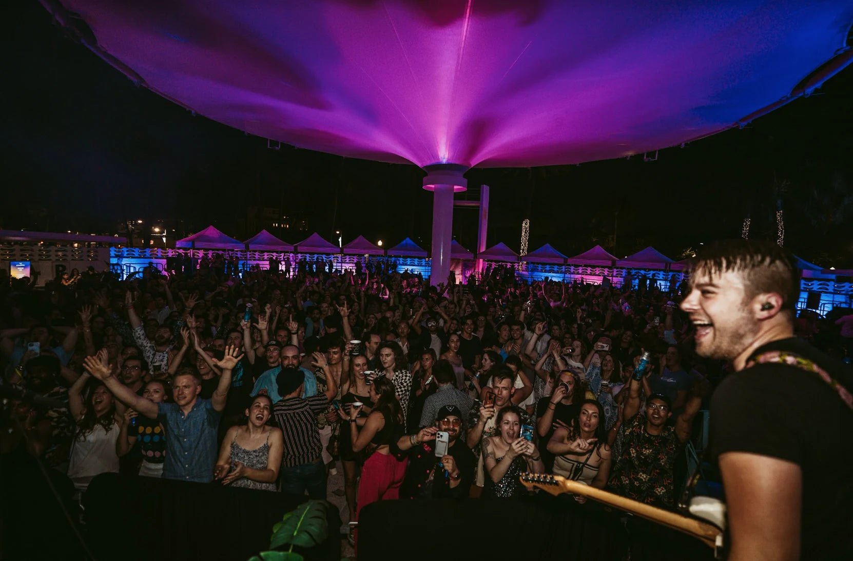 Purple lasers. Phones up.